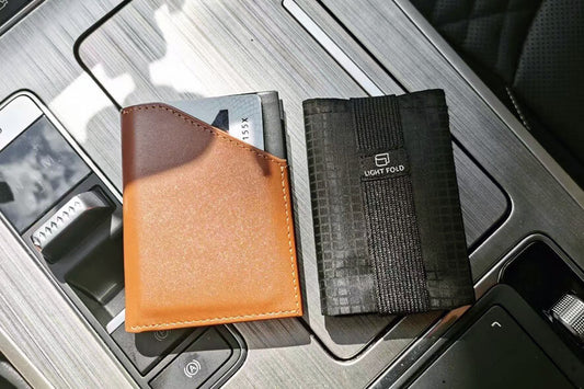 The Light Fold Minimalist Wallet for Urban Commuters, Adventure Enthusiasts, and Travel Lovers